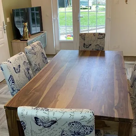Holiday home De Charme Pres Du Zoo De Thoiry, Jardin Clos, Inclus, Wifi, Ideal Famille. - Fr-1-527-6 *